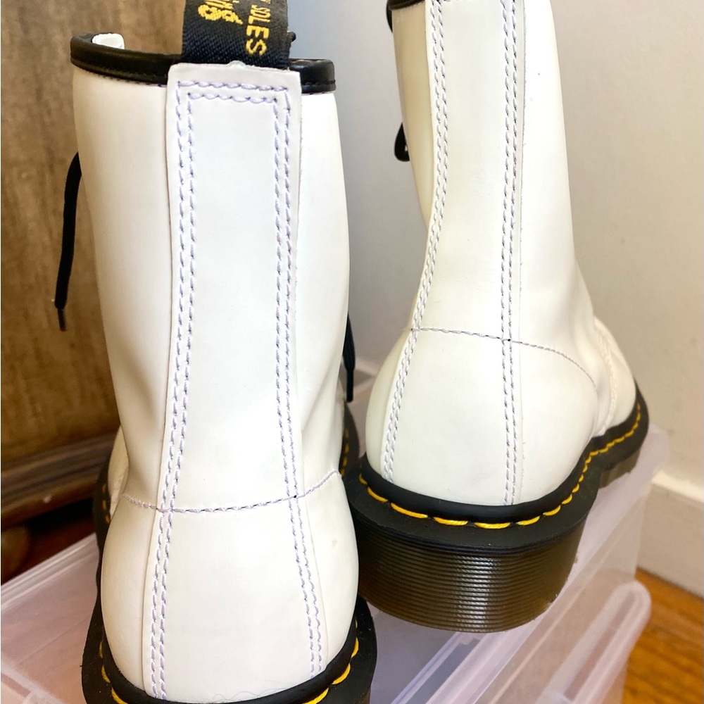 Dr. Martens Airwair Bouncing Soles, White, Smooth Leather - Picture 2 of 8